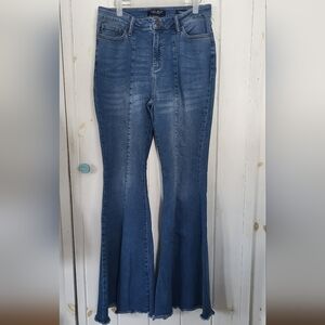 Judy Blue Stretch Super Flare Frayed Hem Boho High Rise Jean